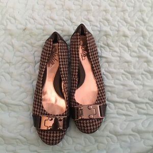 Solos women’s size 6 dress flats